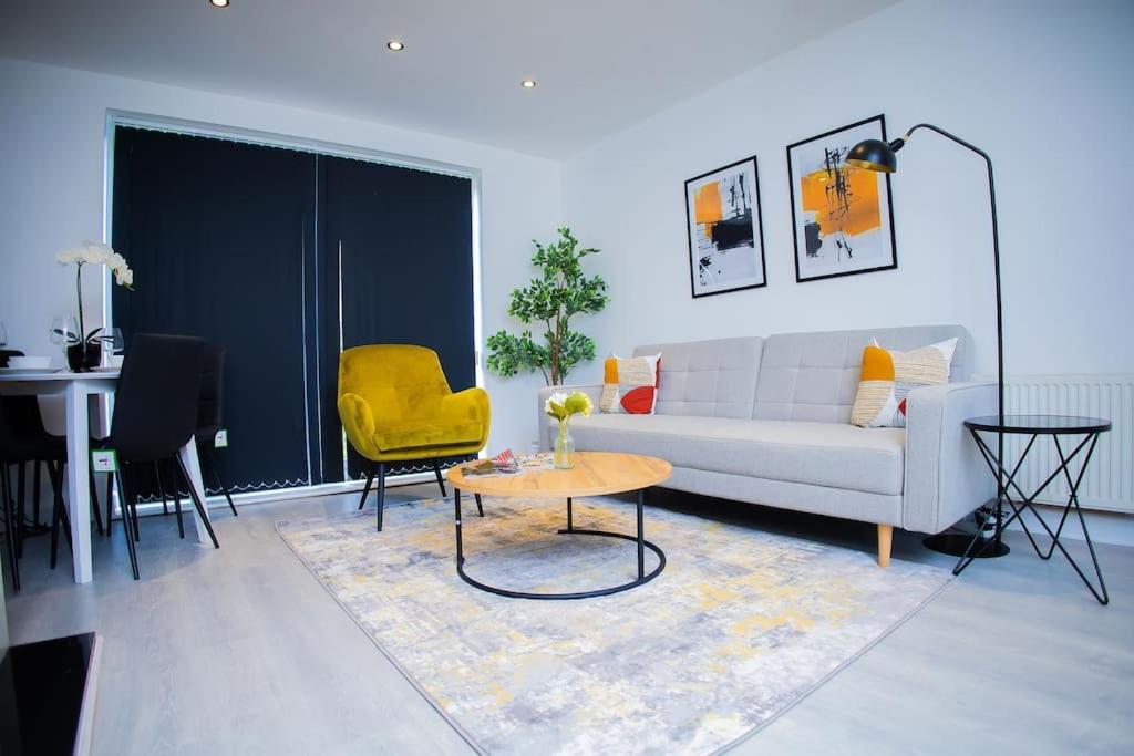 Isinmi Home - Close To Mcr City Manchester Eksteriør bilde