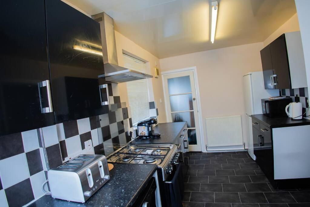 Isinmi Home - Close To Mcr City Manchester Eksteriør bilde